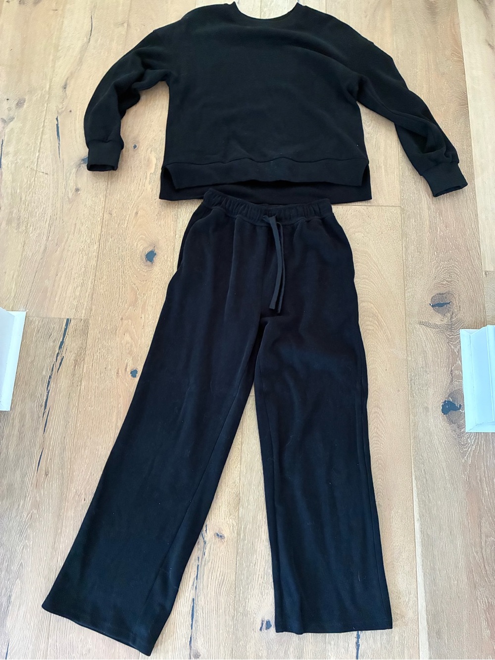 Black Cozy Sweatshirt and Drawstring Pants Set